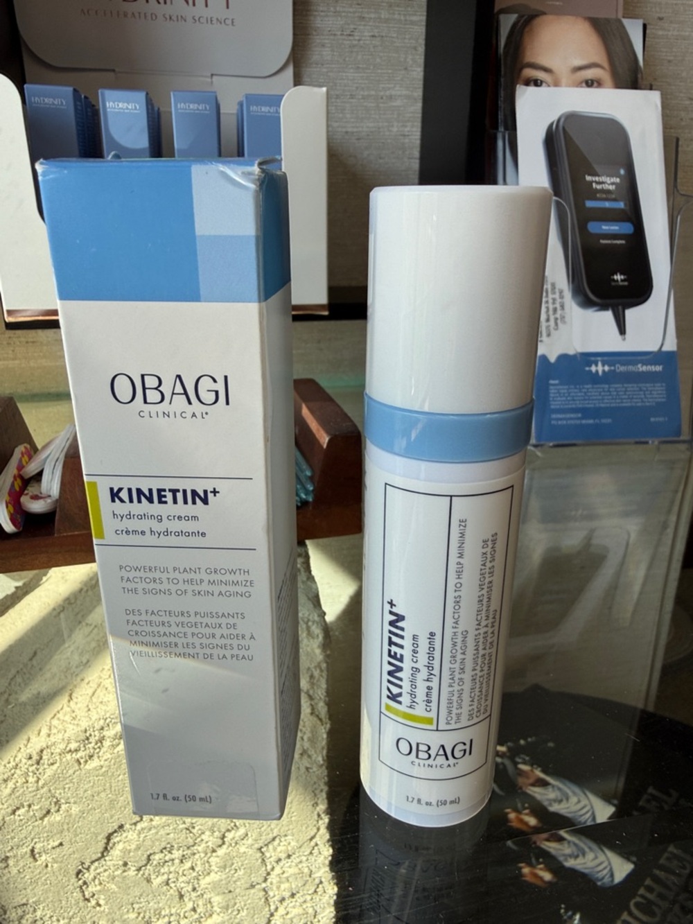 Obagi Kinetin+ Hydrating Cream - Blue and White